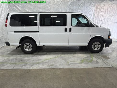 Used 2019 Chevrolet Express 2500 LS w/ Driver Convenience Package RWD image 14