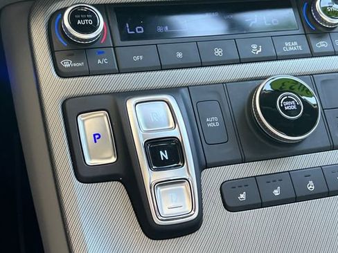Used 2023 Hyundai Palisade SEL w/ Premium Package FWD image 28