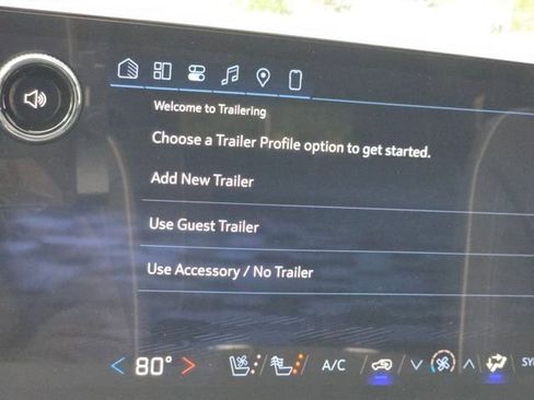 New 2026 Chevrolet Suburban Premier AWD/4WD image 17