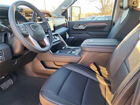 New 2026 GMC Sierra 2500 Denali w/ Denali Reserve Package image 16
