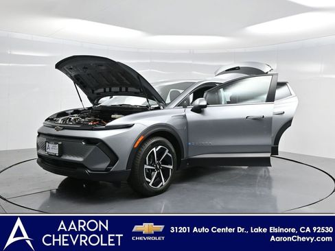 New 2026 Chevrolet Equinox EV LT image 28