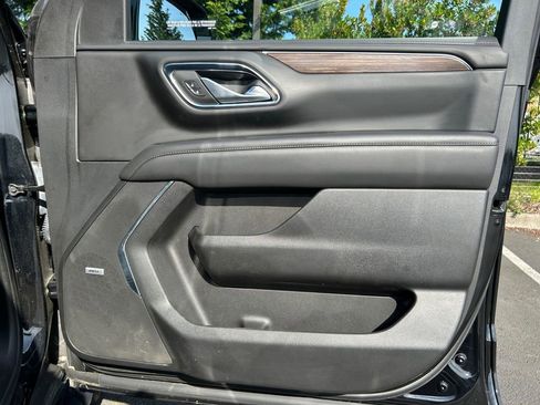 Used 2022 Chevrolet Tahoe High Country AWD/4WD image 26