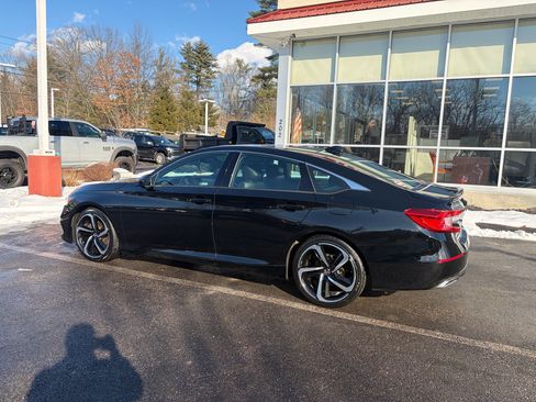 Used 2021 Honda Accord Sport image 11