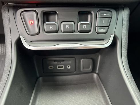 Used 2020 GMC Terrain Denali w/ Denali Premium Package FWD image 19