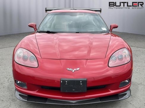 Used 2005 Chevrolet Corvette Coupe w/ Preferred Equipment Group image 3
