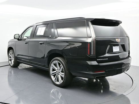 Used 2025 Cadillac Escalade ESV Sport Platinum image 5