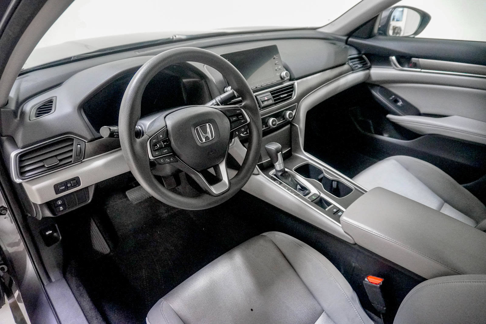 Used 2018 Honda Accord LX image 20