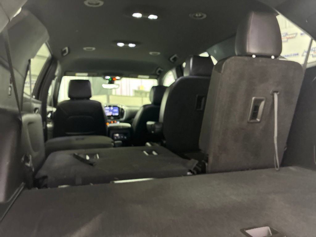 Used 2022 Chevrolet Traverse RS w/ LPO, Floor Liner Package FWD image 42