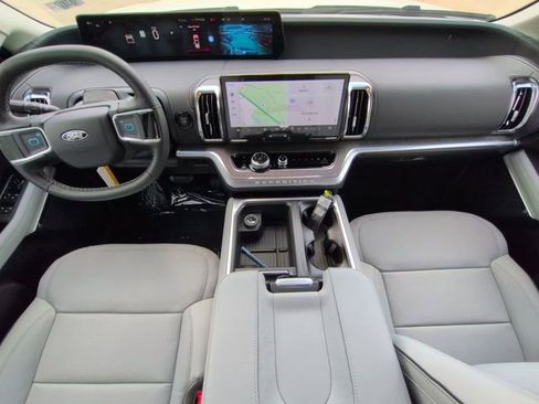 New 2026 Ford Expedition Platinum AWD/4WD image 15