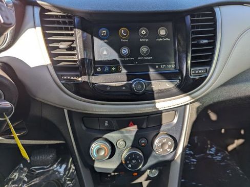 Used 2018 Chevrolet Trax LS FWD image 23