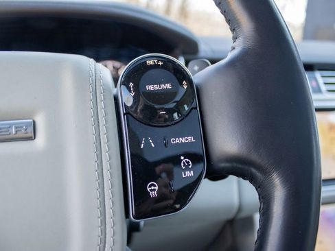 Used 2019 Land Rover Range Rover Supercharged image 18