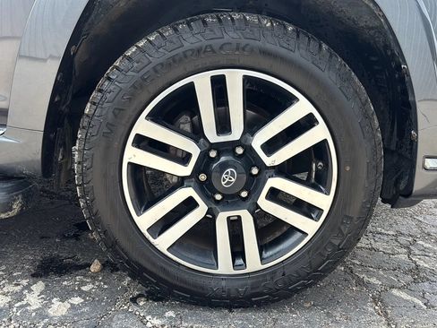 Used 2016 Toyota 4Runner Limited AWD/4WD image 9