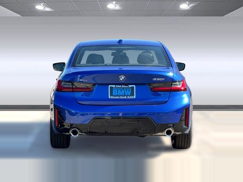 Used 2025 BMW 330i xDrive Sedan w/ M Sport Package image 9