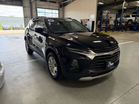 Used 2020 Chevrolet Blazer LT FWD image 4