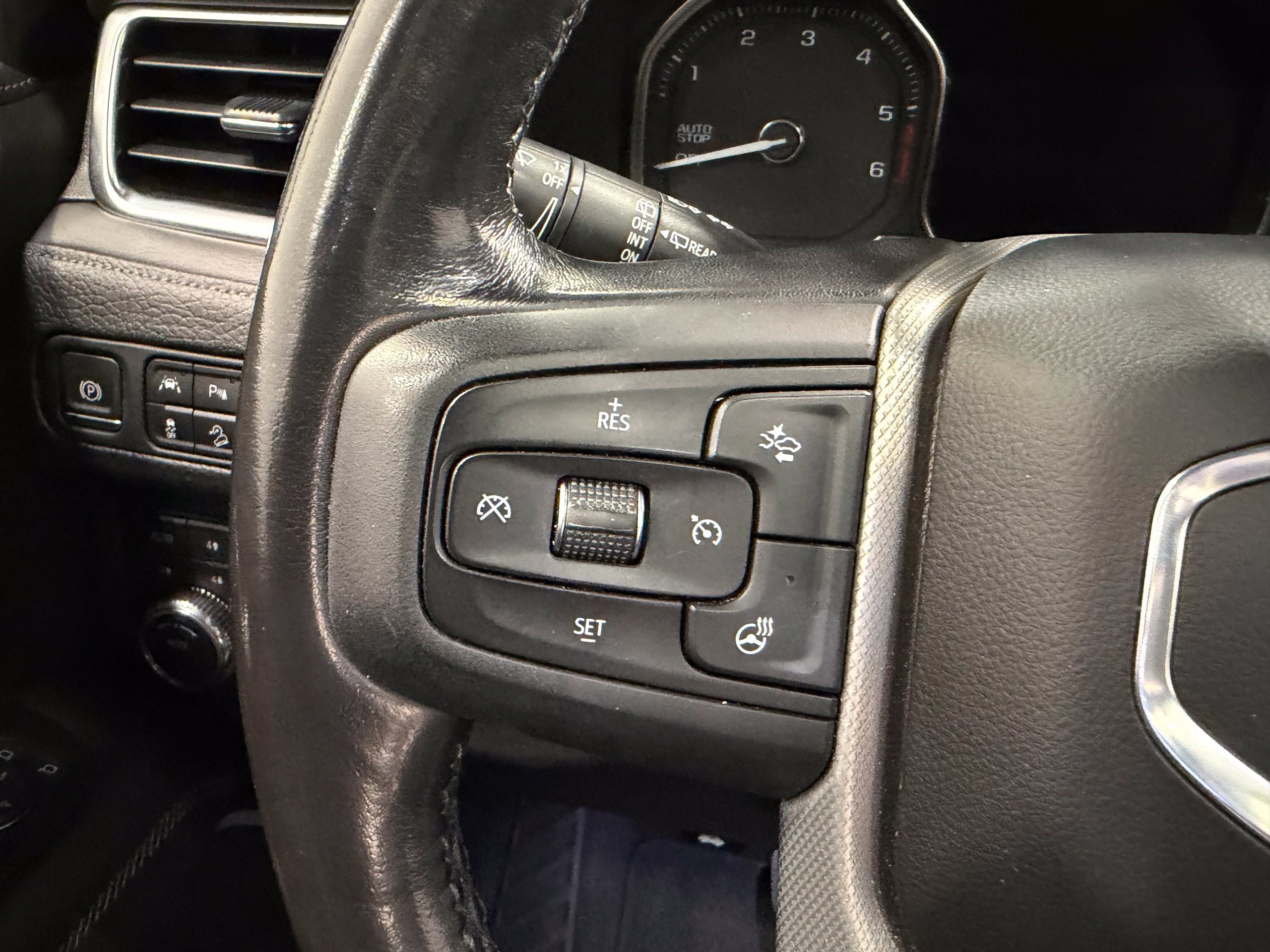 Used 2021 GMC Yukon Denali AWD/4WD image 48