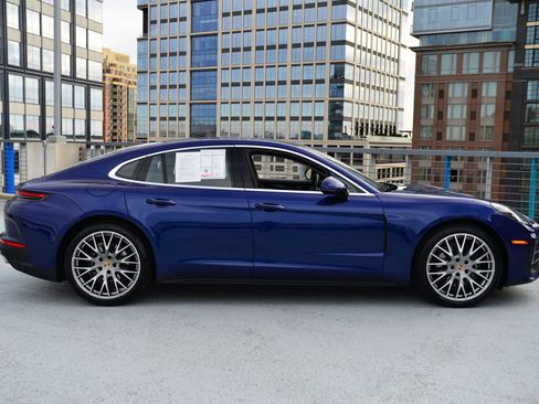 Certified 2024 Porsche Panamera 4 image 8