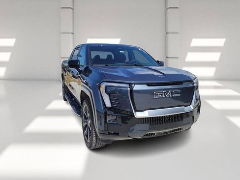 New 2025 GMC Sierra EV Denali image 3