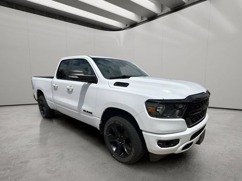 Used 2022 RAM 1500 Big Horn w/ Night Edition AWD/4WD image 7