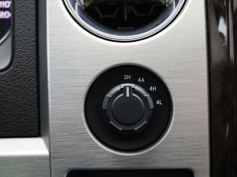 Used 2014 Ford F150 Platinum image 34