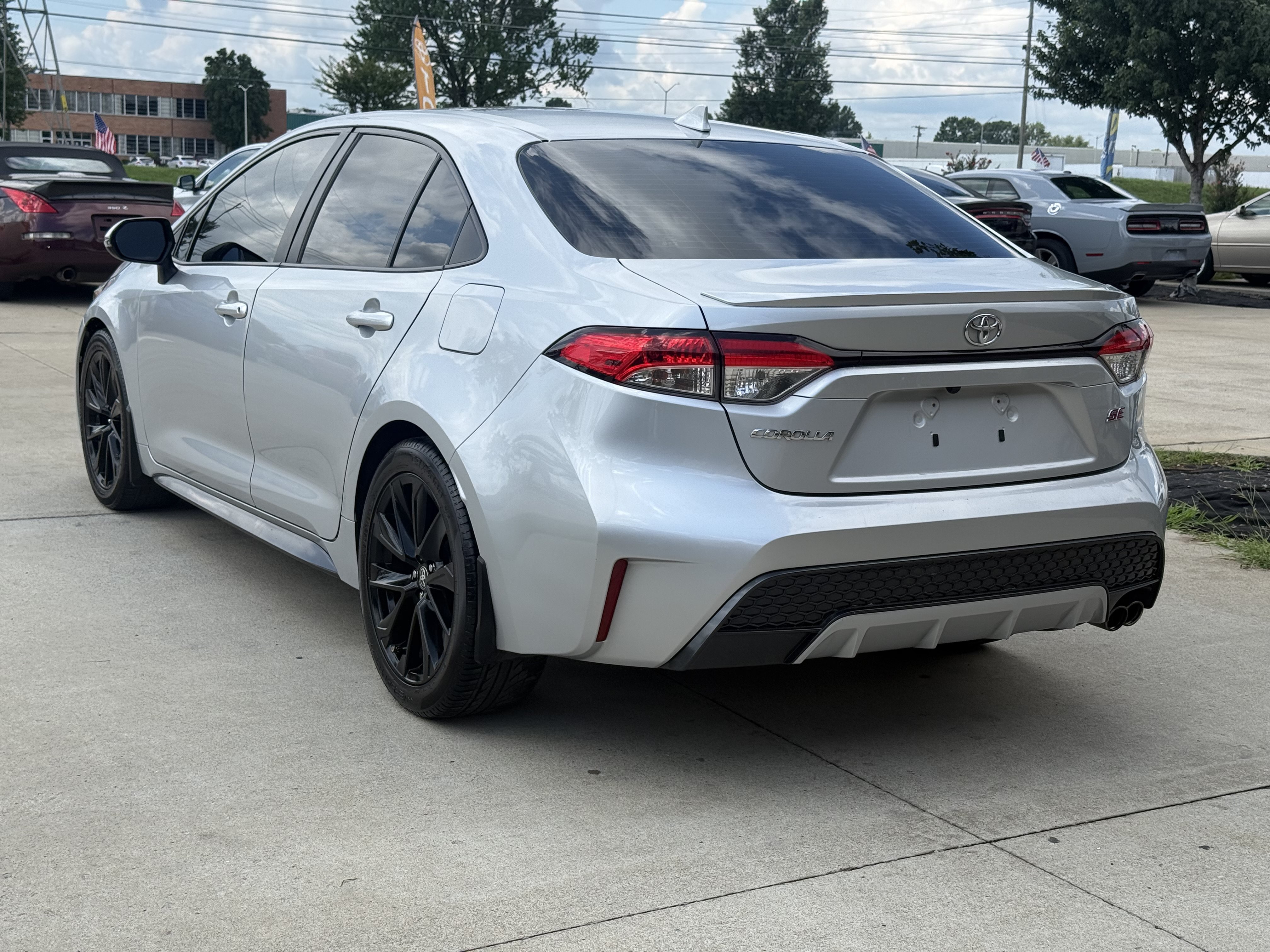 Used 2022 Toyota Corolla SE FWD image 5