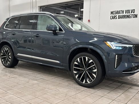 New 2026 Volvo XC90 T8 Ultra w/ Protection Package Premier image 3