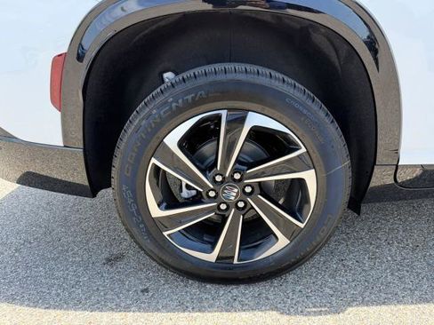 New 2026 Buick Enclave Sport Touring image 10