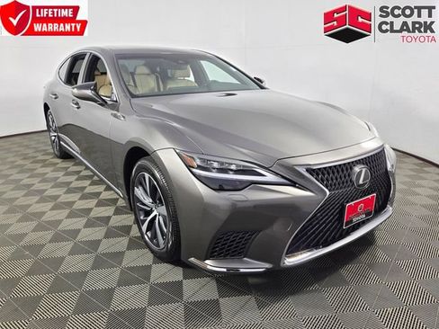 Used 2022 Lexus LS 500 AWD w/ Accessory Package (Z2) image 1