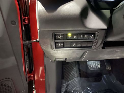 Used 2025 Toyota Tundra Platinum AWD/4WD image 26