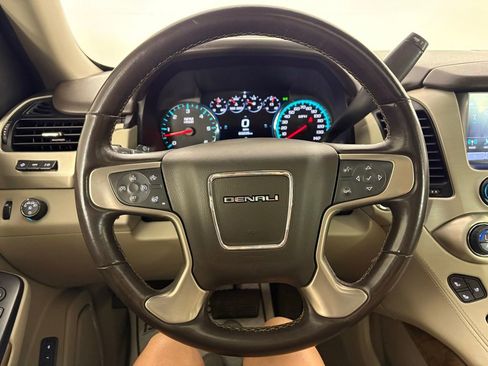 Used 2020 GMC Yukon Denali w/ Denali Ultimate Package RWD image 25