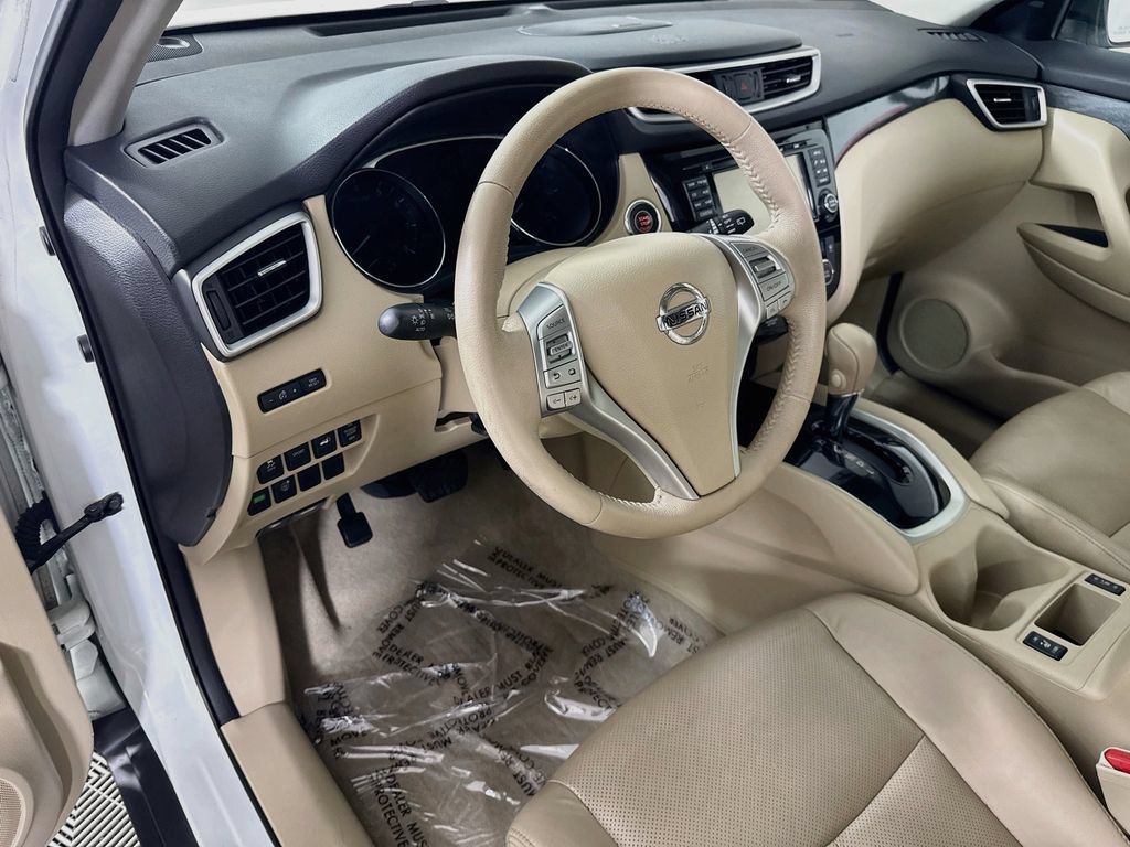 Used 2015 Nissan Rogue SL w/ SL Premium Package FWD image 19