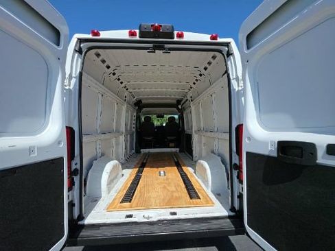 Used 2023 RAM ProMaster 2500 FWD image 7