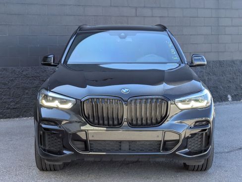 Used 2022 BMW X5 M50i w/ Parking Assistance Package image 2