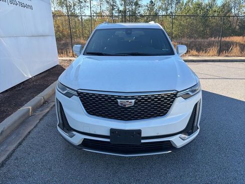 Certified 2023 Cadillac XT6 Premium Luxury image 9