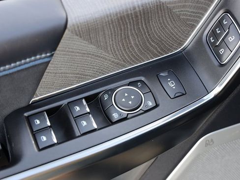 Used 2025 Ford F250 Platinum image 23