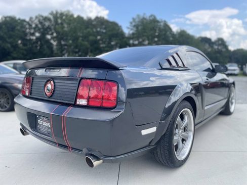 Used 2008 Ford Mustang GT RWD image 10