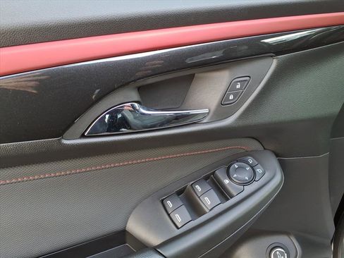 Certified 2025 Chevrolet TrailBlazer RS w/ Convenience Package image 17