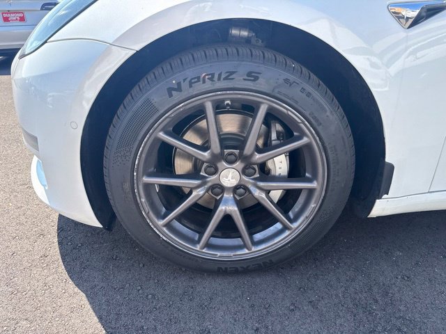 Used 2019 Tesla Model 3 Long Range AWD/4WD image 9