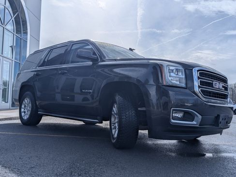 Used 2015 GMC Yukon SLE w/ Convenience Package image 3