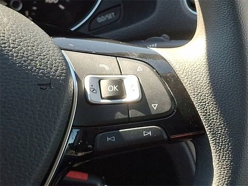 Used 2018 Volkswagen Passat 2.0T R-Line image 19