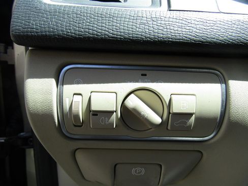 Used 2016 Volvo XC60 T5 Premier image 28