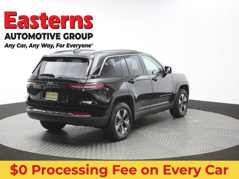 Used 2023 Jeep Grand Cherokee 4WD 4xe image 43