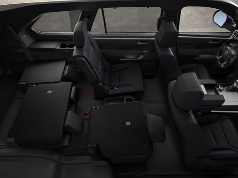 New 2026 Toyota Sequoia Platinum AWD/4WD image 4