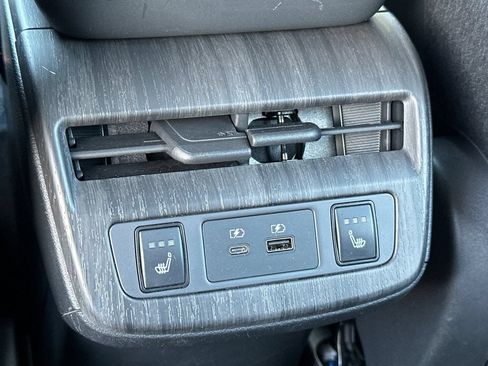 Certified 2023 Nissan Ariya FWD image 14