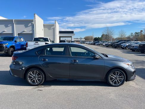 Used 2024 Kia Forte GT-Line image 19