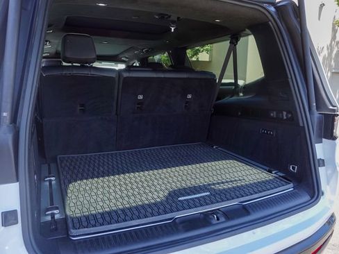 Used 2024 Jeep Grand Wagoneer L Series II w/ Quick Order Packagew 28T AWD/4WD image 26