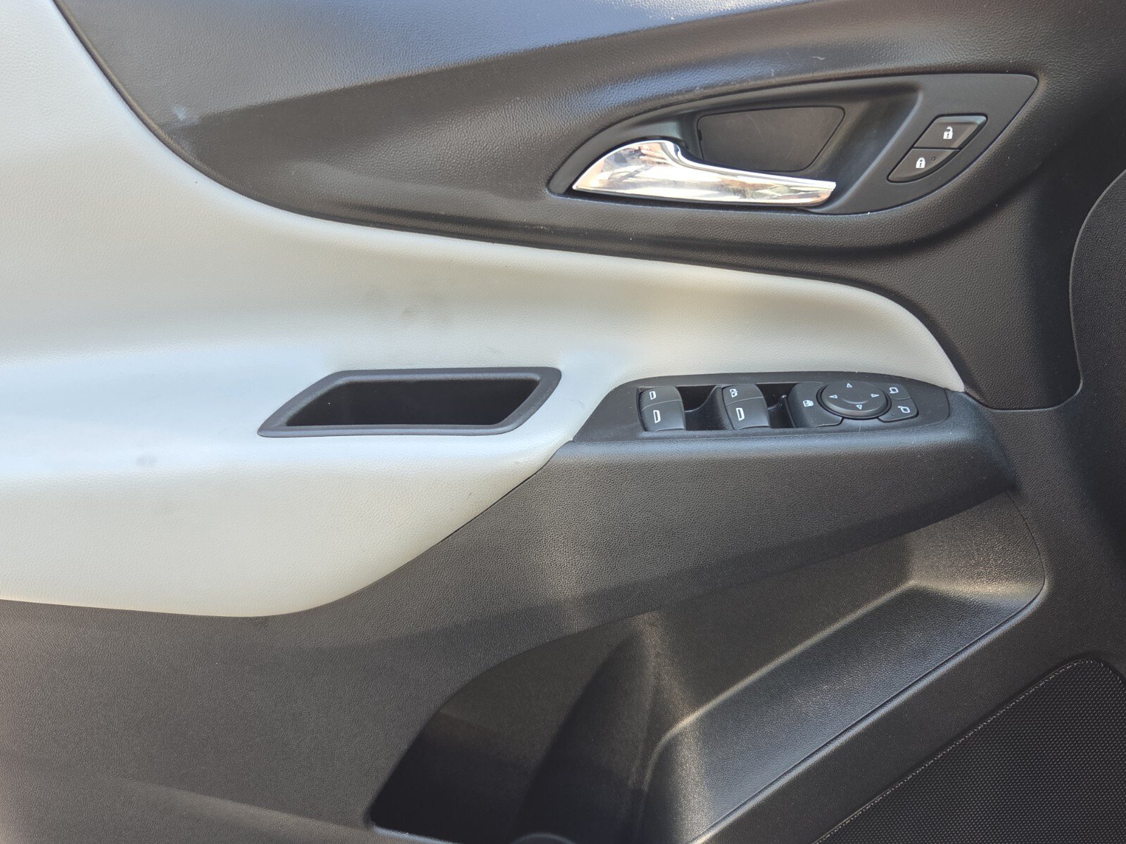 Certified 2020 Chevrolet Equinox LS FWD image 29