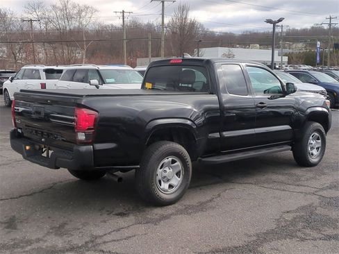 Used 2023 Toyota Tacoma SR image 3