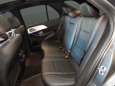 Used 2022 Mercedes-Benz GLE 350 4MATIC image 23