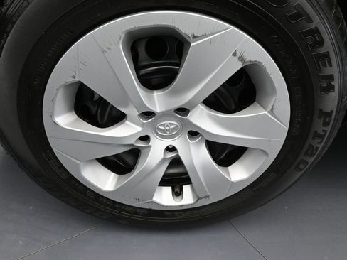 Used 2025 Toyota RAV4 LE FWD image 41
