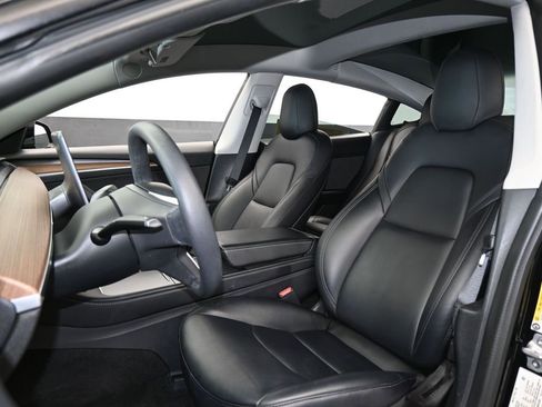 Used 2021 Tesla Model 3 Standard Range Plus image 10